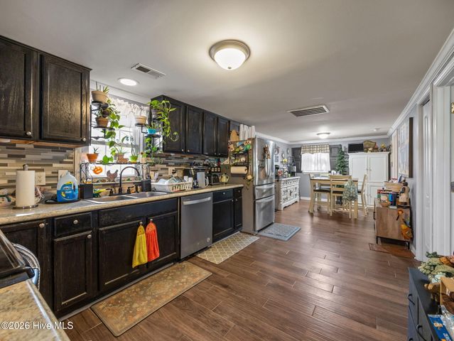 855 Belgrade Swansboro Road, Stella, NC 28582