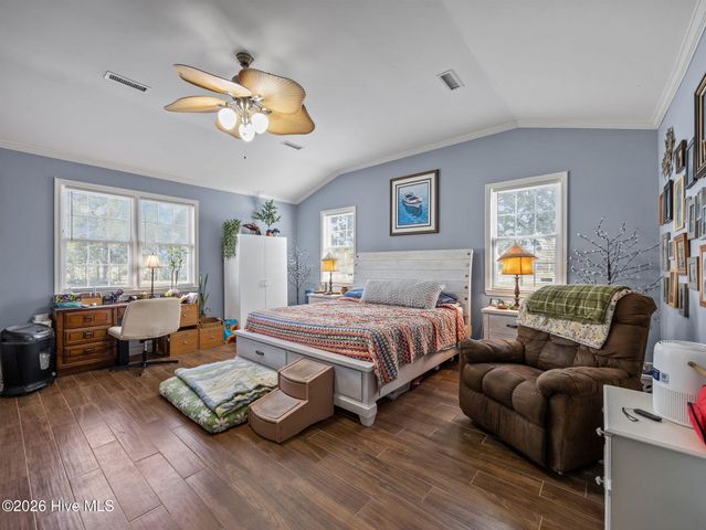 855 Belgrade Swansboro Road, Stella, NC 28582