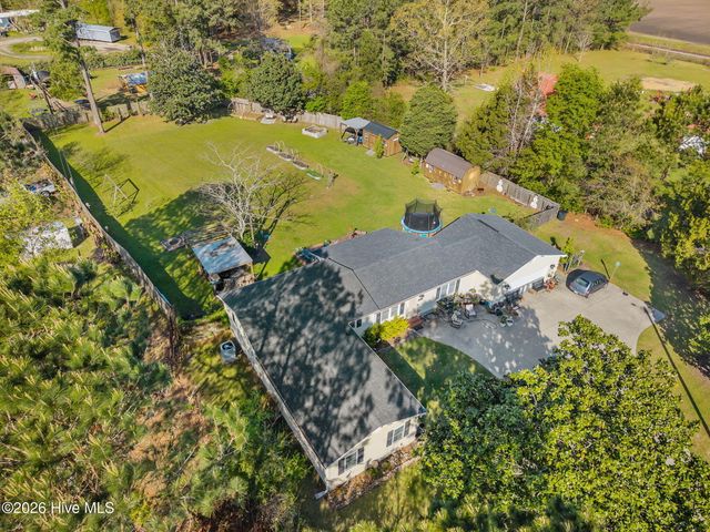 855 Belgrade Swansboro Road, Stella, NC 28582