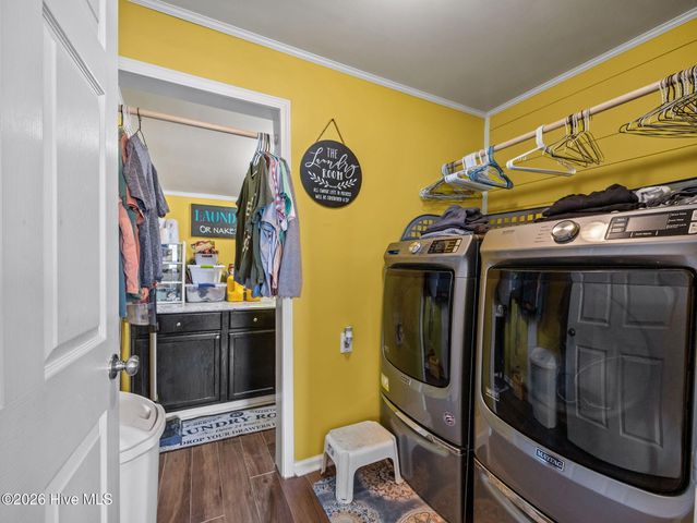 855 Belgrade Swansboro Road, Stella, NC 28582