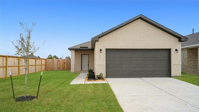 25703 Northpark Palm Drive, Porter, TX 77365