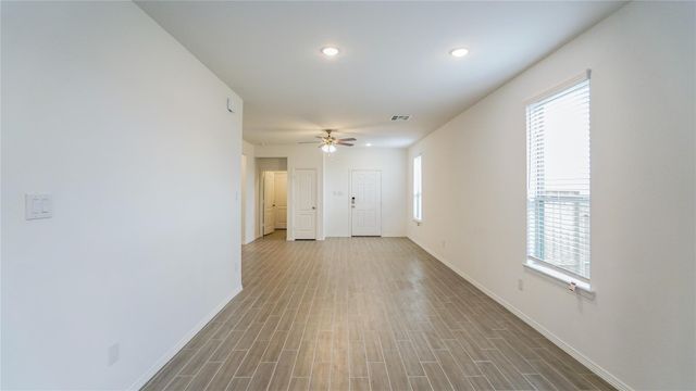 25703 Northpark Palm Drive, Porter, TX 77365