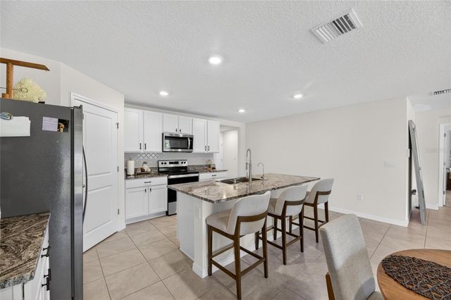 3255 SILVER DATE DRIVE, Wimauma, FL 33598