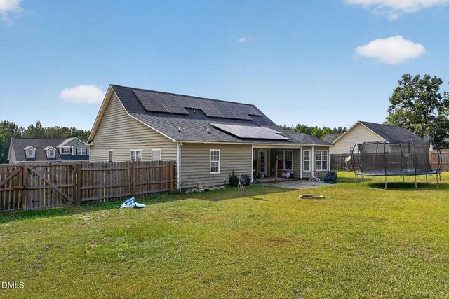 545 Colonial Hills Drive, Lillington, NC 27546