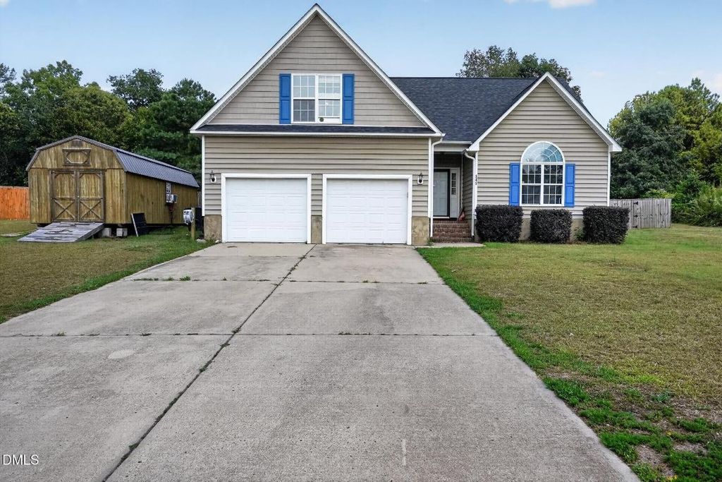 545 Colonial Hills Drive, Lillington, NC 27546