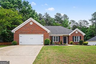 5316 Valley Forest Way, Flowery Branch, GA 30542