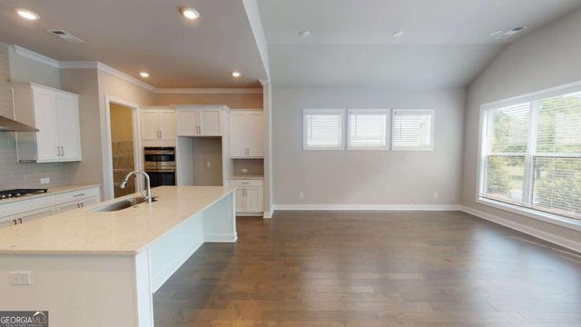 151 High Point Drive, Hoschton, GA 30548