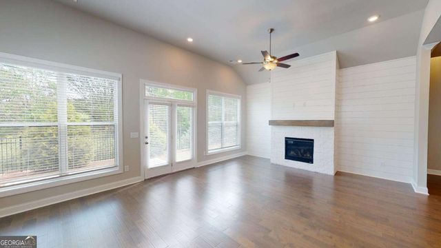 151 High Point Drive, Hoschton, GA 30548