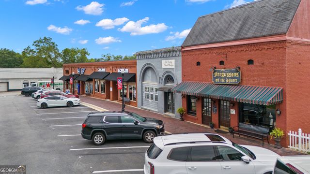 151 High Point Drive, Hoschton, GA 30548