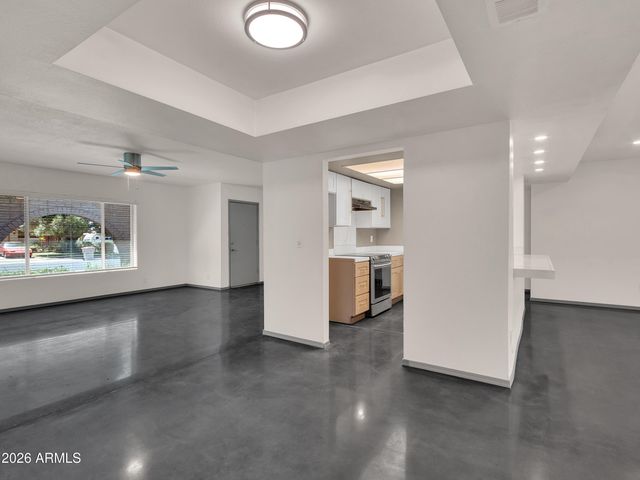 5605 W REDFIELD Road, Glendale, AZ 85306
