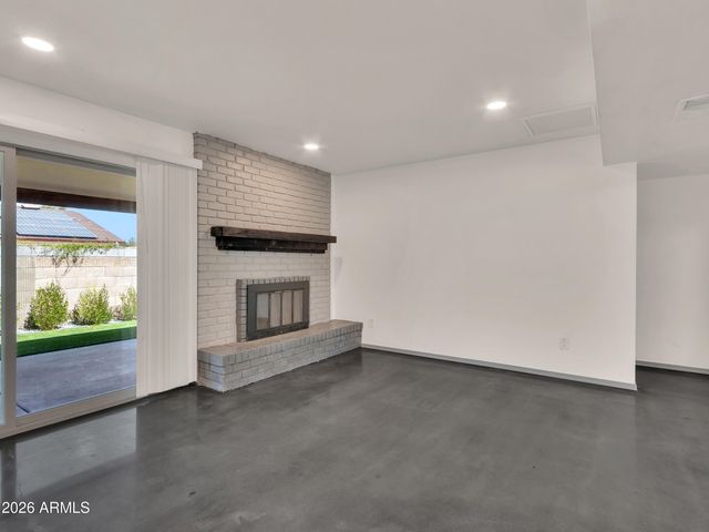 5605 W REDFIELD Road, Glendale, AZ 85306