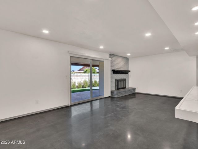5605 W REDFIELD Road, Glendale, AZ 85306