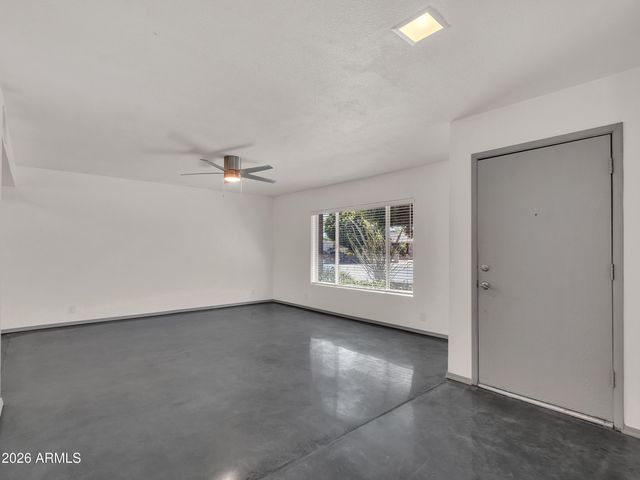 5605 W REDFIELD Road, Glendale, AZ 85306