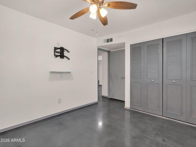 5605 W REDFIELD Road, Glendale, AZ 85306