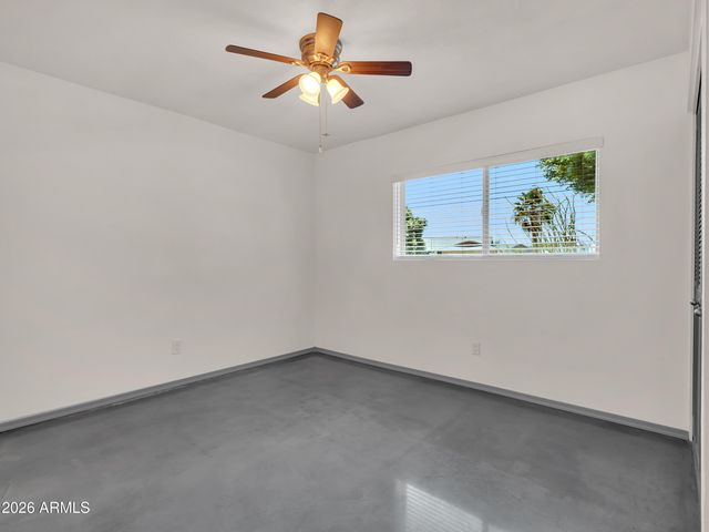 5605 W REDFIELD Road, Glendale, AZ 85306
