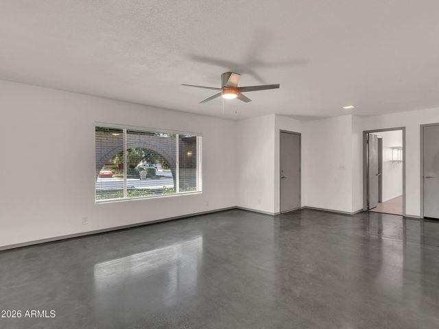 5605 W REDFIELD Road, Glendale, AZ 85306