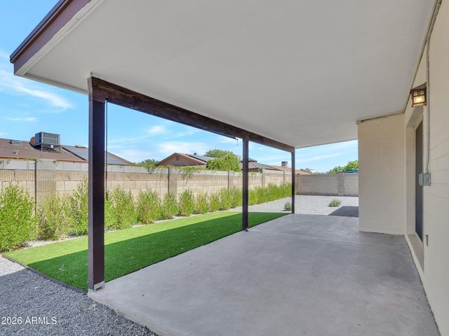 5605 W REDFIELD Road, Glendale, AZ 85306