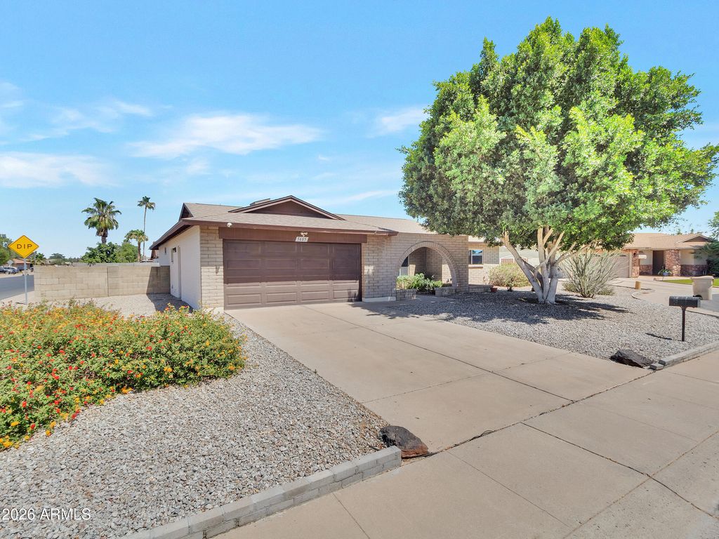 5605 W REDFIELD Road, Glendale, AZ 85306