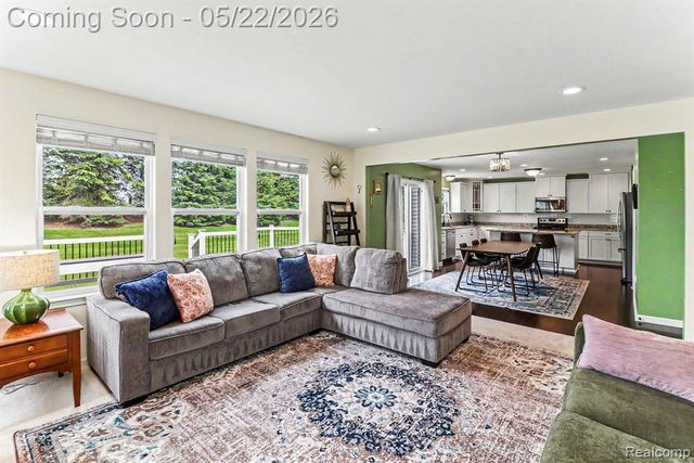 7558 Abigail Drive, Ypsilanti, MI 48198