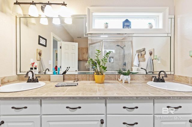 5140 Skiff Lane, Gulf Shores, AL 36542