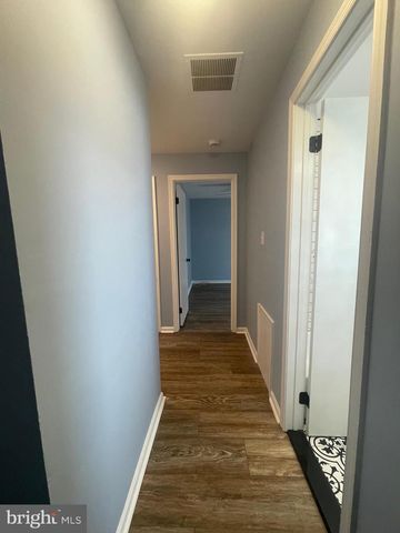 3 FARMHOUSE CT, Sicklerville, NJ 08081