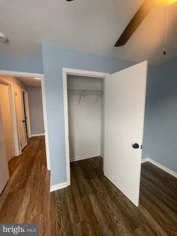 3 FARMHOUSE CT, Sicklerville, NJ 08081