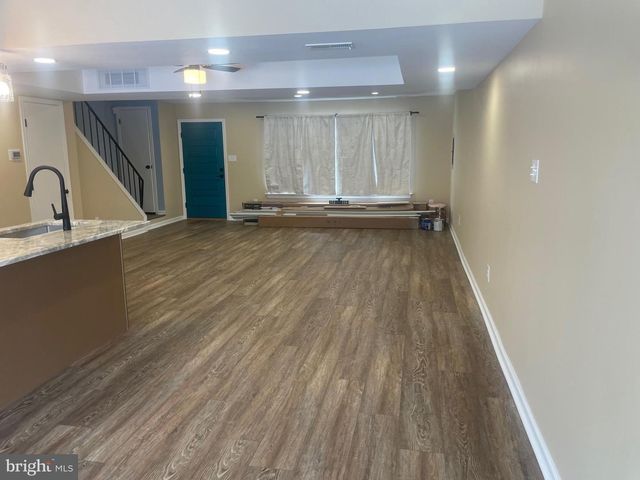 3 FARMHOUSE CT, Sicklerville, NJ 08081