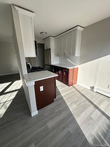 460 Old Town Road 13C, Port Jefferson Station, NY 11776