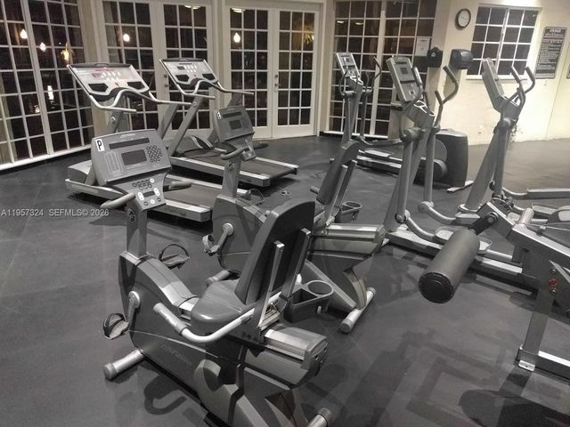 2890 N Oakland Forest Dr 111, Oakland Park, FL 33309