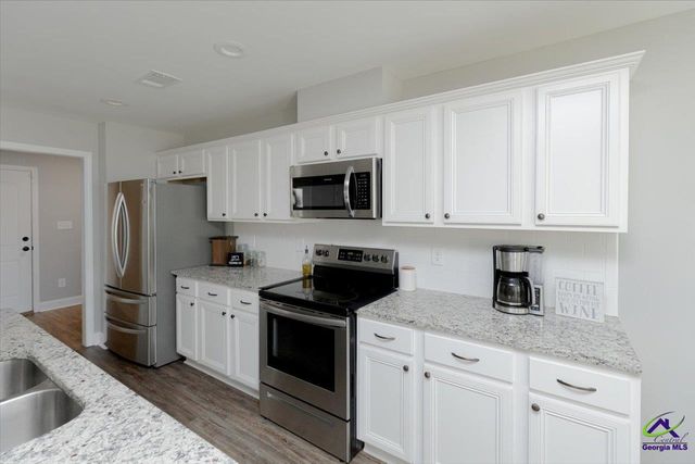 104 Meredith Layne Court, Perry, GA 31069