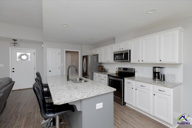 104 Meredith Layne Court, Perry, GA 31069
