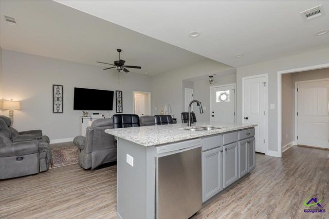 104 Meredith Layne Court, Perry, GA 31069