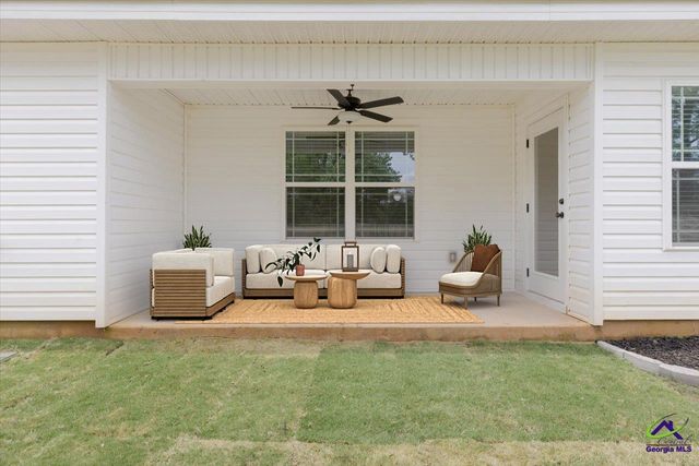 104 Meredith Layne Court, Perry, GA 31069