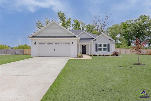104 Meredith Layne Court, Perry, GA 31069