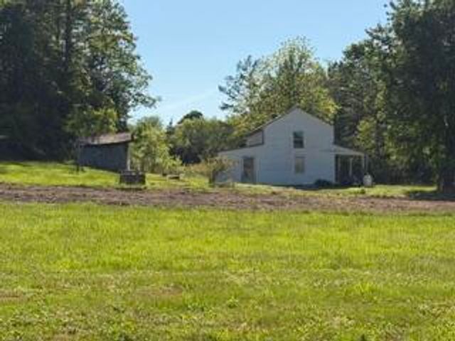 5860 E Kentucky 790, Bronston, KY 42518