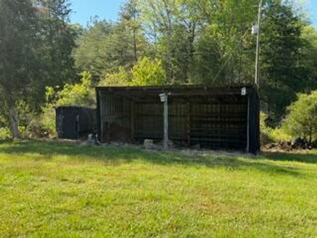 5860 E Kentucky 790, Bronston, KY 42518