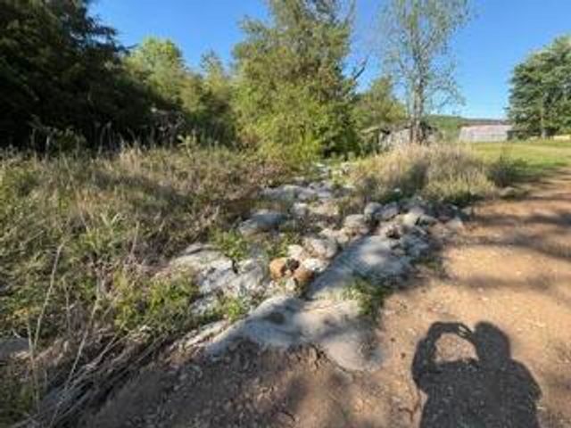 5860 E Kentucky 790, Bronston, KY 42518