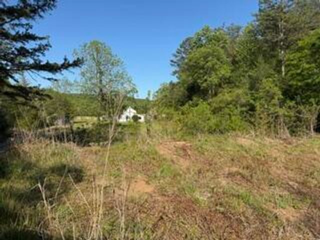 5860 E Kentucky 790, Bronston, KY 42518