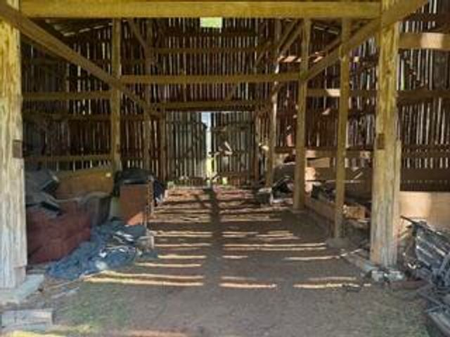 5860 E Kentucky 790, Bronston, KY 42518