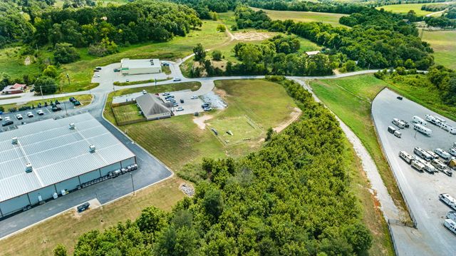 000 Gordon Hollow Drive, Pineville, MO 64856
