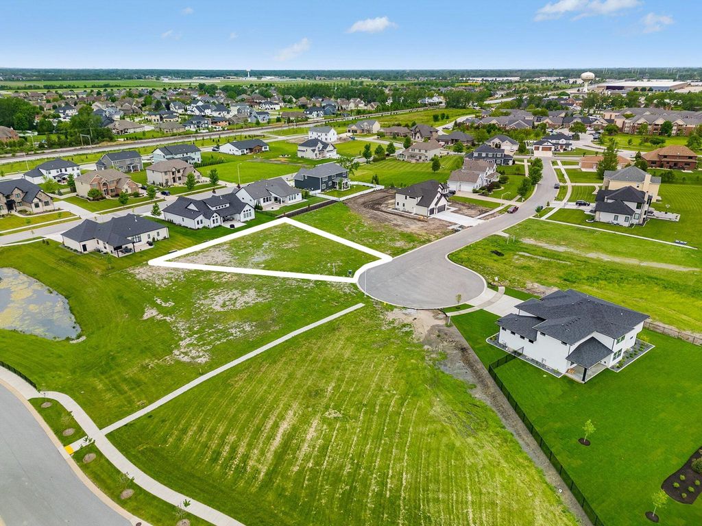 10212 Andrew Lane, Munster, IN 46321