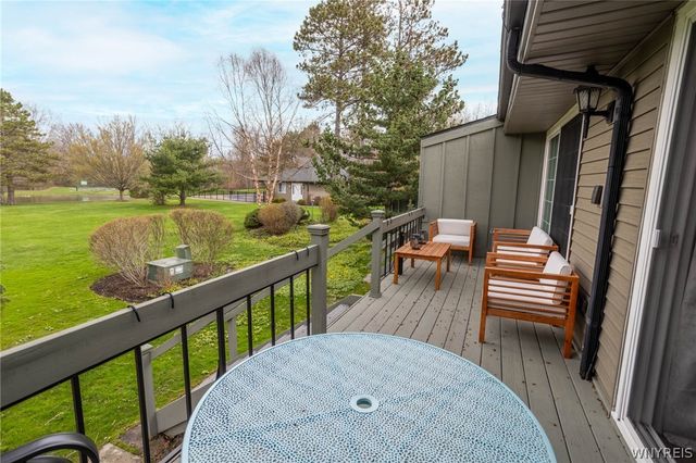 98 Bridle, Orchard Park, NY 14127
