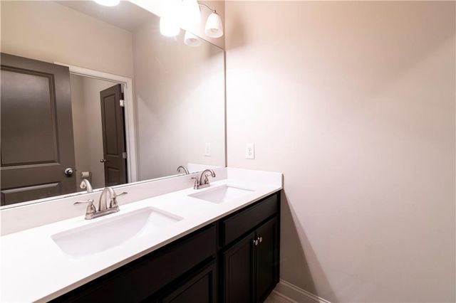 5645 Pleasant Woods Drive, Flowery Branch, GA 30542