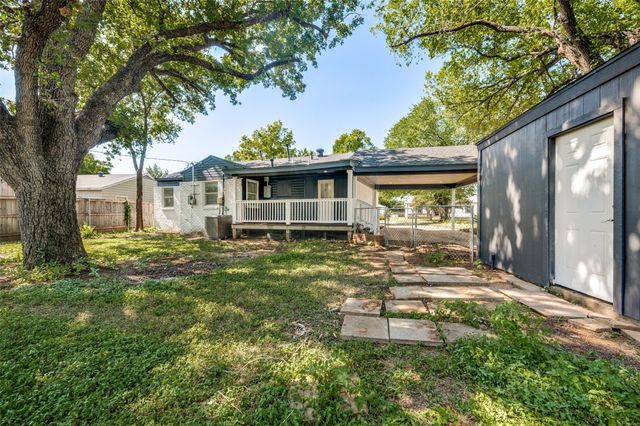 209 W 12th Street, Irving, TX 75060