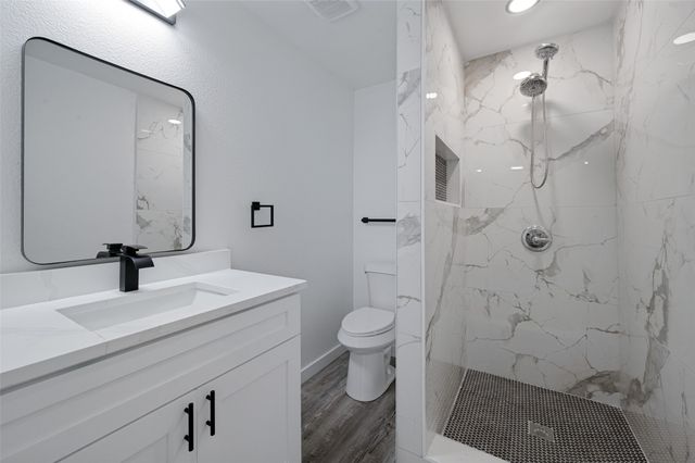 209 W 12th Street, Irving, TX 75060