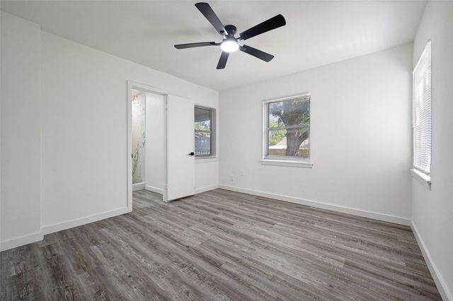 209 W 12th Street, Irving, TX 75060
