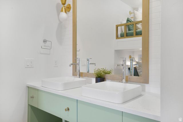 2264 N DOUBLE EAGLE LN, Washington, UT 84780