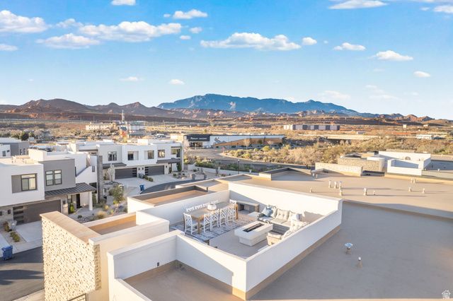 2264 N DOUBLE EAGLE LN, Washington, UT 84780