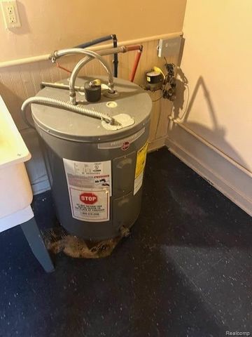 7535 Toepfer Road, Warren, MI 48091