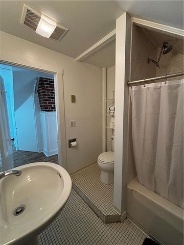 45 East Bowery Street A, Newport, RI 02840